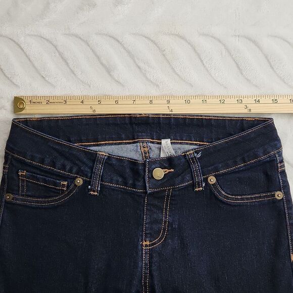 Bobbie Brooks dark wash size 6 skinny jeans - Picture 6 of 10